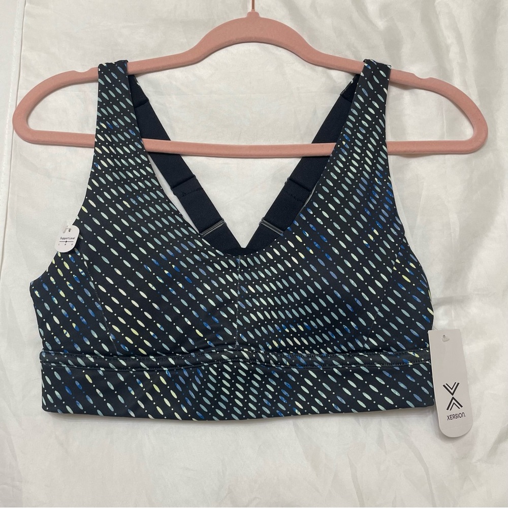 NWT Xersion Blue & Black Print Medium Support Sports Bra, Adjustable Straps Cups